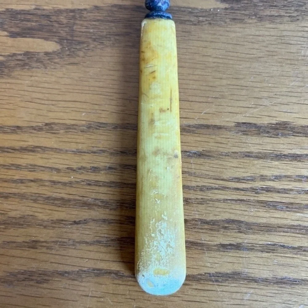 Vintage Carving‎ / Serving Fork Bakelite?